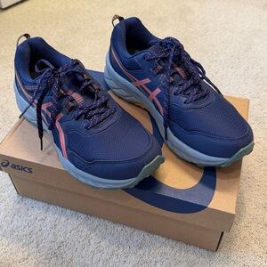 ASICS Gel-venture Women's Trail Running Shoes, size 9 Wide